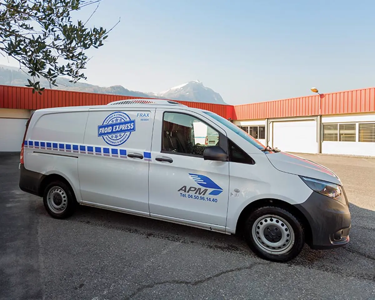 Véhicule APM Froid Express de transport frigorifique